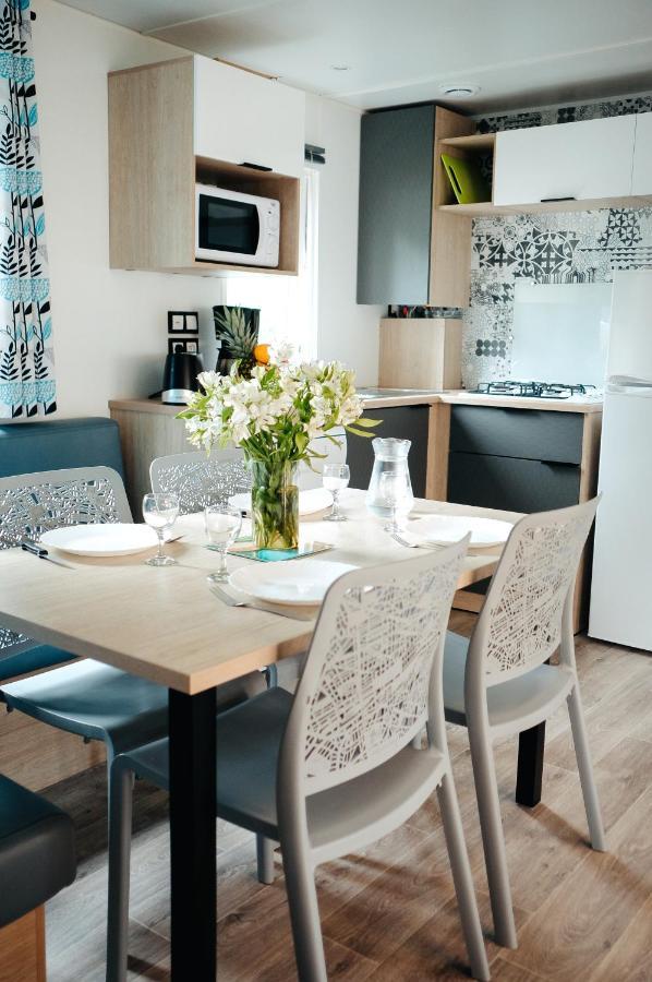 Mobil Home Xxl2 4 Chambres - Camping Chateau La Foret Saint-Julien-des-Landes Luaran gambar